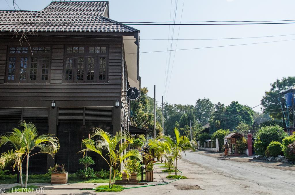 The Manor Hotel Nyaung Shwe Exterior photo