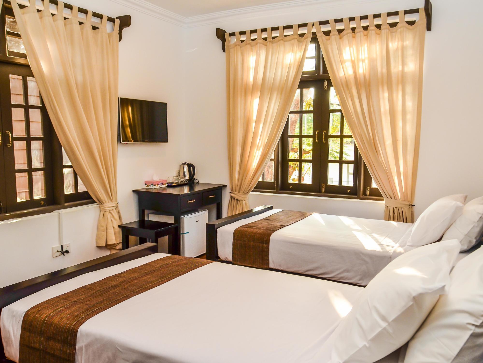 The Manor Hotel Nyaung Shwe Exterior photo
