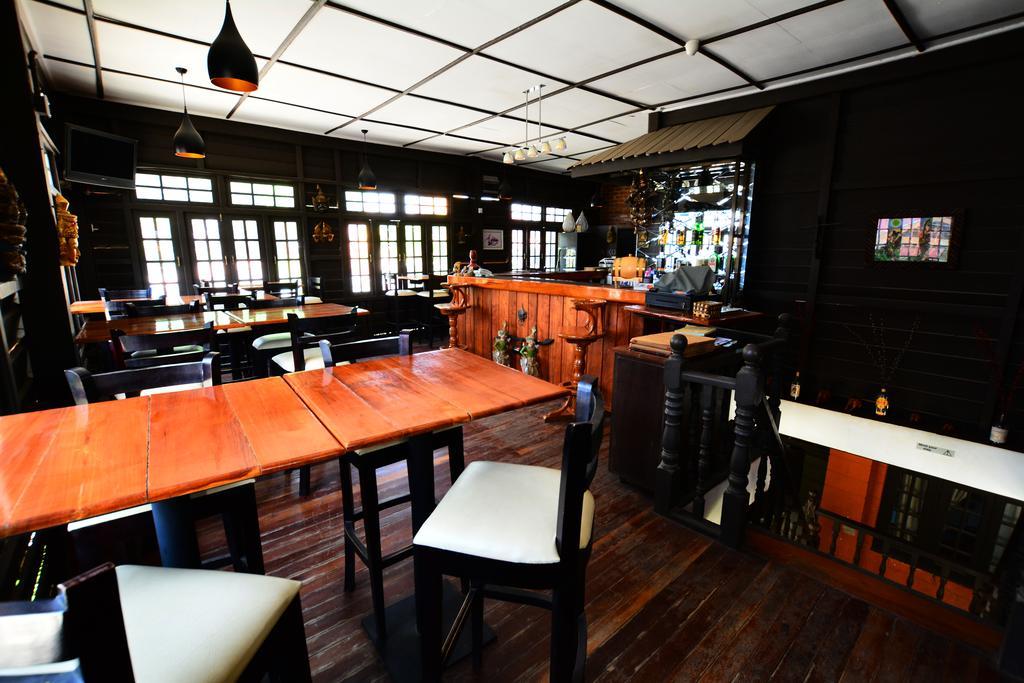 The Manor Hotel Nyaung Shwe Exterior photo