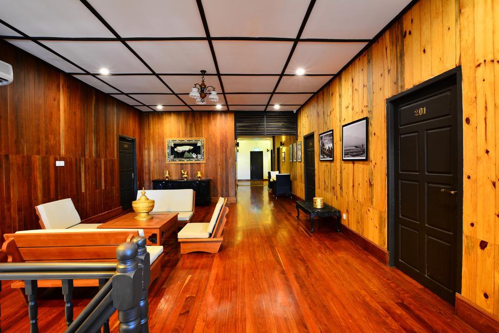 The Manor Hotel Nyaung Shwe Exterior photo